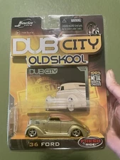 Jada Dub City Old Skool '36 Ford from 2005 Wave 1 Gold with Tan Top