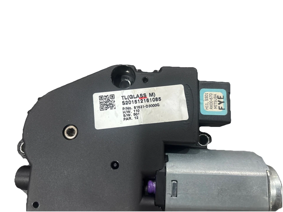81631-D3000G Folding Sunroof Glass Motor Assembly Hyundai Tucson TL 2016-2020 - Image 2 of 4