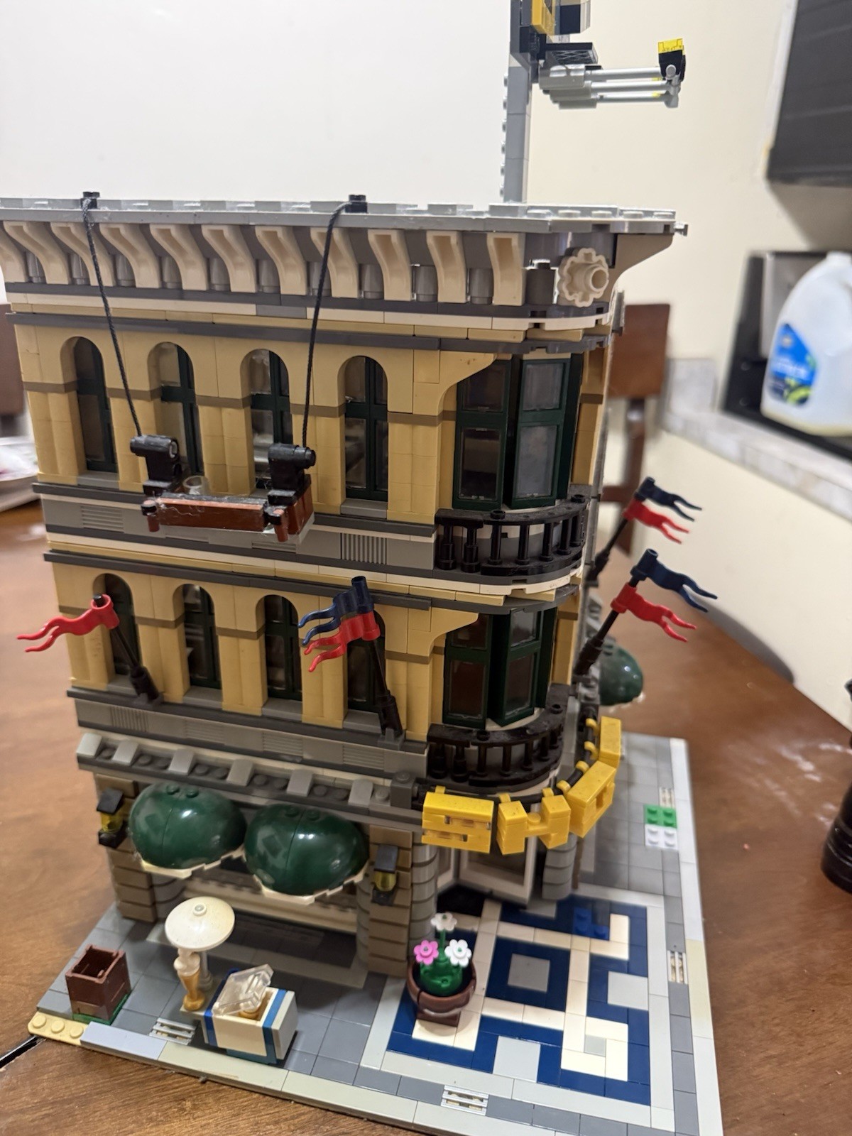 LEGO 10211 CITY CREATOR EXPERT GRAND EMPORIUM  STORE MODULAR
