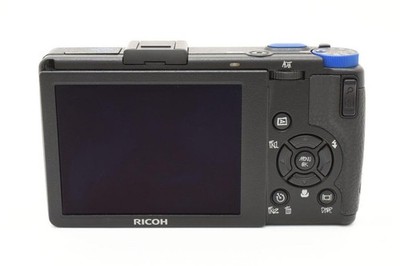 リコー RICOH GR DIGITAL III×STUSSY 500台限定 リコー、500台限定の「GR DIGITAL III × STUSSY」 - デジカメ