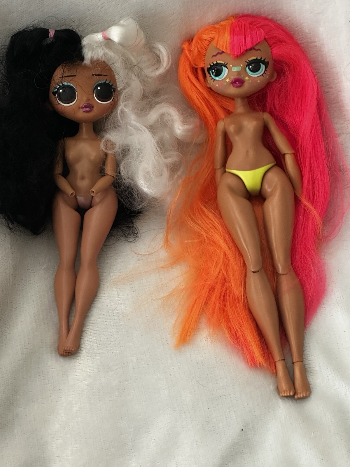 2 Lol Dolls Missing Hands. Nude