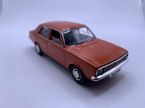Vanguards Corgi 1:43 Morris Marina Blaze VA06305 - Imagen 6 de 10
