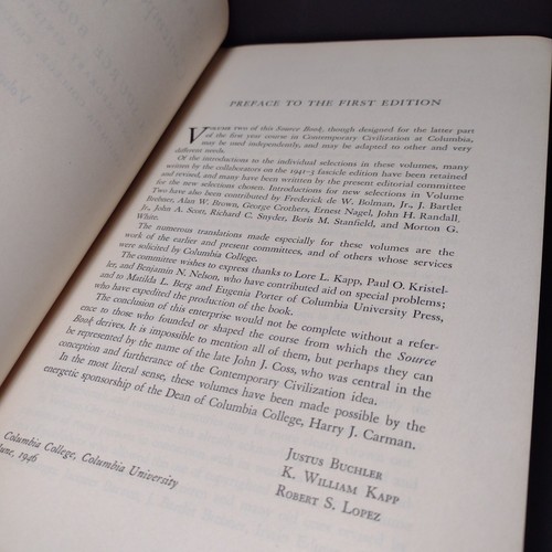 Introduction To Contemporary Civilization In The West: Second Edition Volume II - Imagen 8 de 14