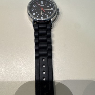 Timex Quartz Analog Indiglo Wristwatch Black Rubber Band Silver Case