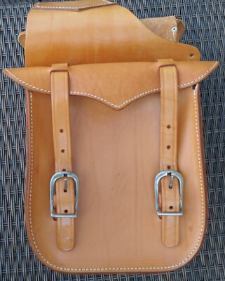 Handgefertigte Satteltasche aus echtem Western-Leder für