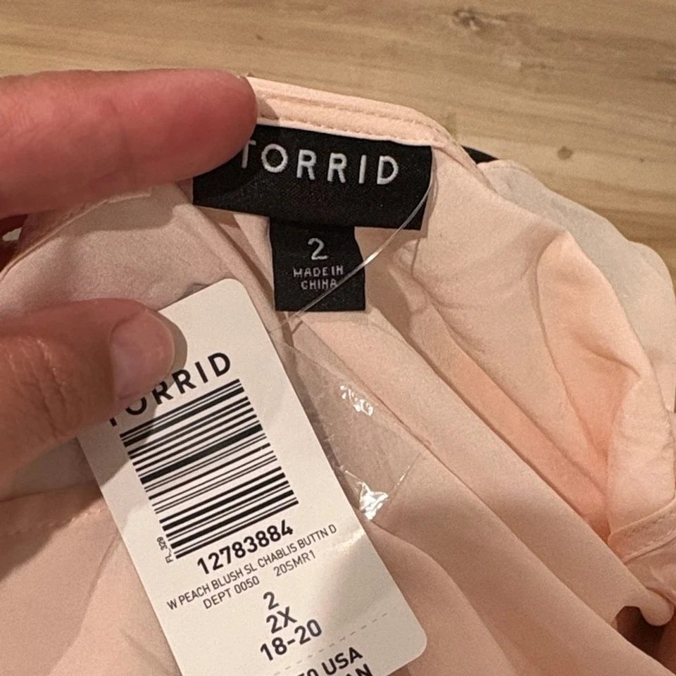 Top cami con ribete de encaje Torrid para mujer talla 2 | Blusa con correa ajustable sin mangas Foto 2 de 4