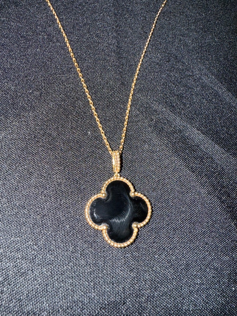 Van Cleef & Arpels Magic Alhambra 35.43 in Necklace with Pendant
