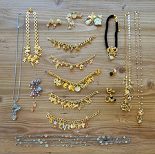 19pc KIRKS FOLLY Lot Gold & Silver Tone 5 Charm Bracelets Earrings Necklaces 