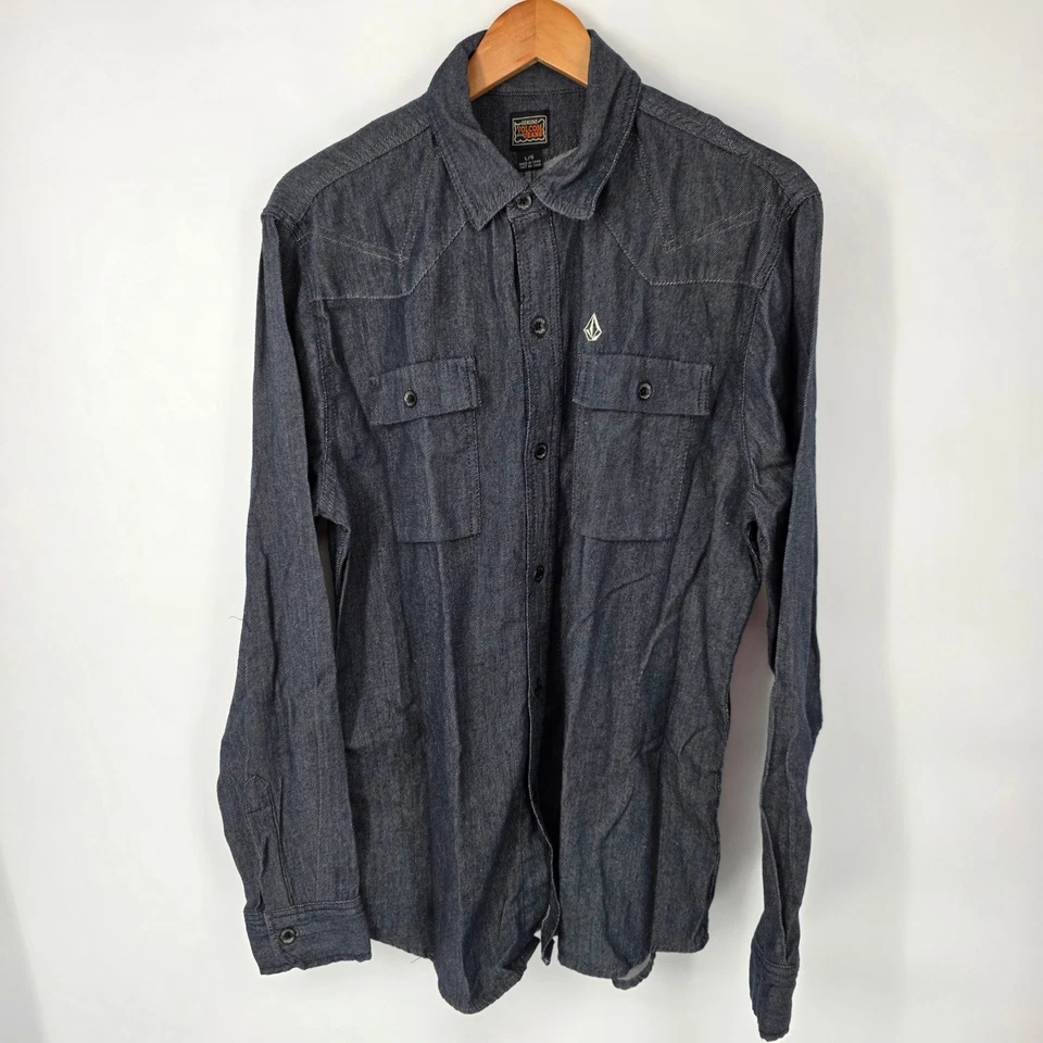 Volcom Brand Jeans Denim Button Up Shirt Mens Large Long Sleeve Chambray Skate - Image 2 of 4