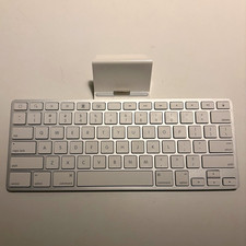 Apple iPad Keyboard Dock A1359 MC533LL/A 30-Pin Keyboard Stand OEM