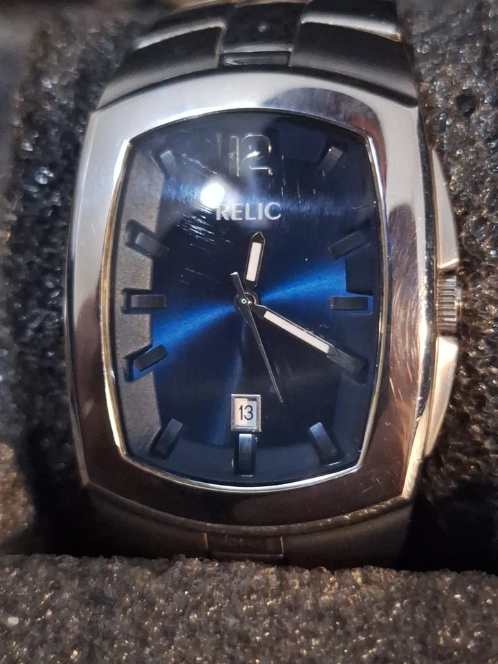 Reloj Relic Folio Para Hombre Esfera Azul Medianoche Grande ZR77060 Resistente al Agua Foto 3 de 4