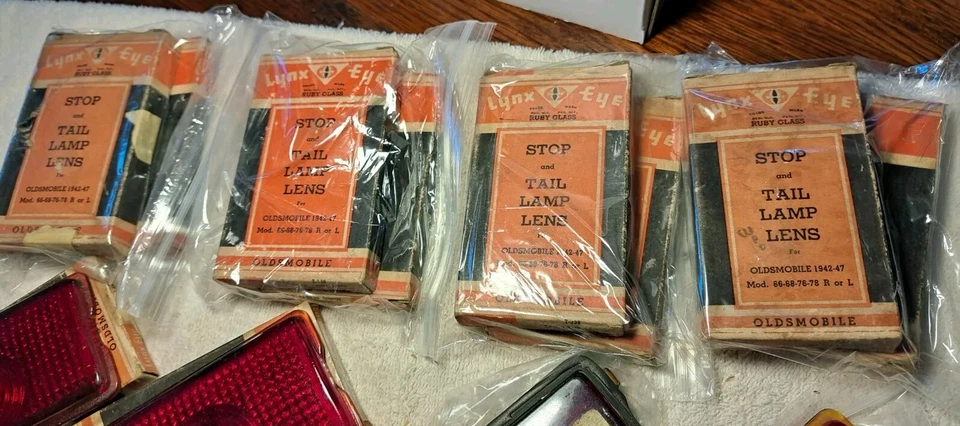 Lot of 12 Tail Light GLASS Lenses 1942-1947 Oldsmobile Series 66 68 76 78 Lens  - Image 2 of 4