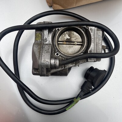 1992-1993 Mercedes Benz 300SE 300SEL Throttle Body 000 141
