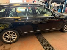 MERCEDES W204 KOMBI TÜR HINTEN RECHTS 197 Obsidianschwarz - Metalliclack MERCEDES W204 KOMBI TÜR HINTEN RECHTS 197 Obsidianschwarz - Metalliclack
