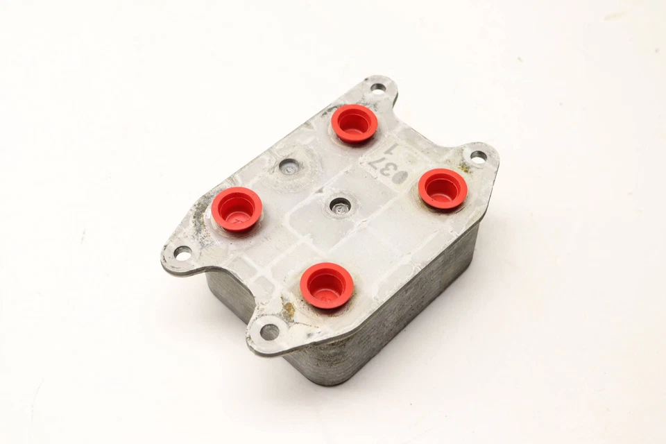 2013-2014 VW JETTA 1.4L - Resfriador de Óleo do Motor 04E117021B - Imagem 2 de 4