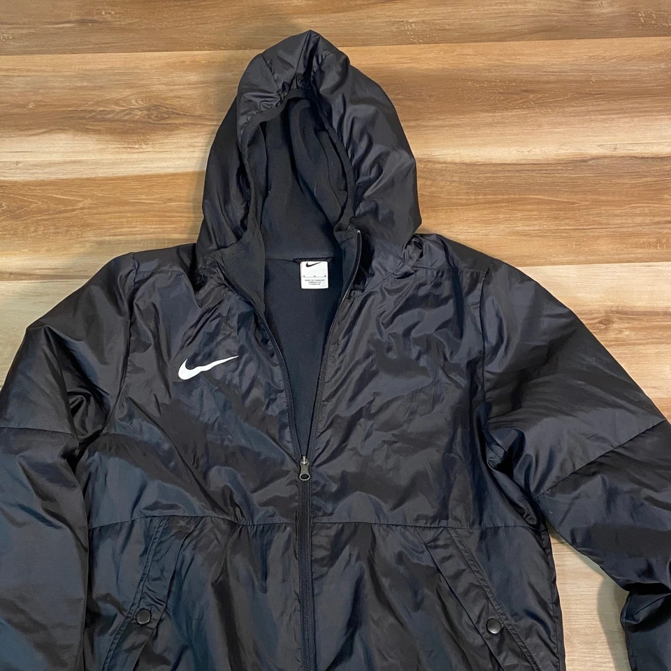 Chaqueta Nike Therma Park Para Hombre Mediana Con Capucha Cremallera Completa Ligera Forrada de Vellón Foto 2 de 4