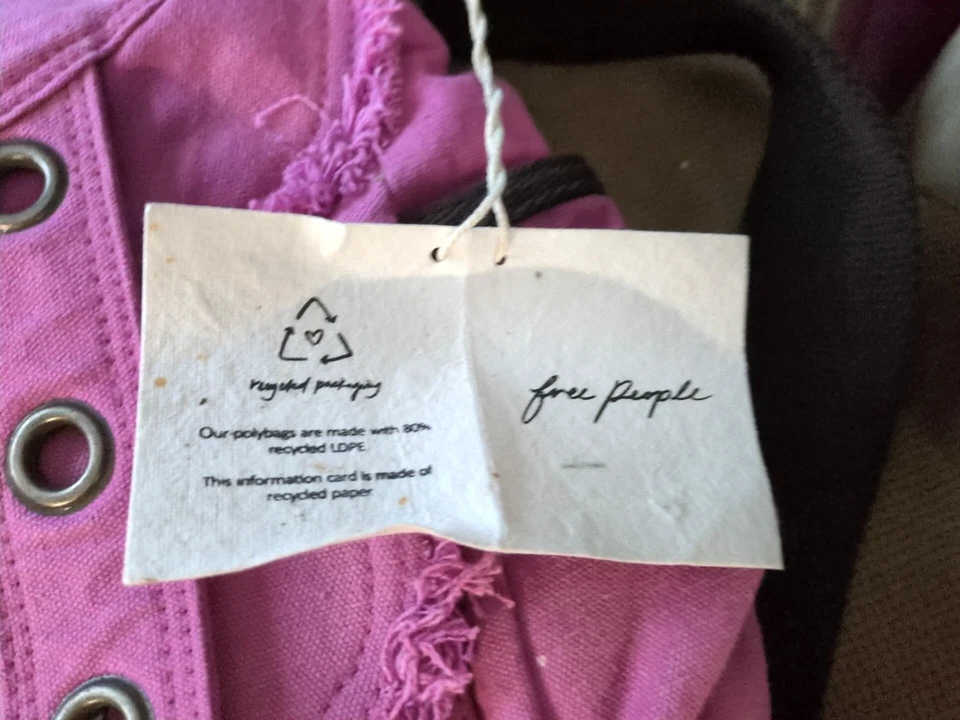 Bolsa de mensajero Free People Shadowboxer Foto 2 de 4