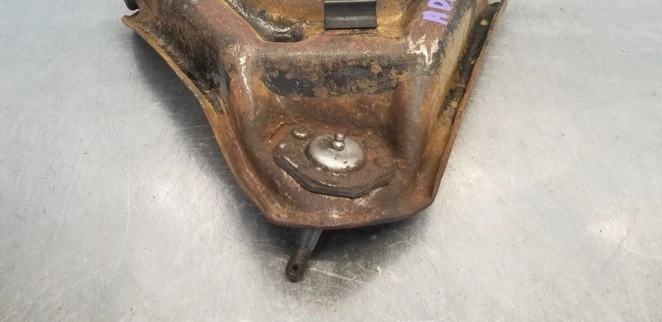 92 CADILLAC BROUGHAM BRAZO DE CONTROL SUPERIOR PASAJERO DELANTERO DERECHO Foto 2 de 4