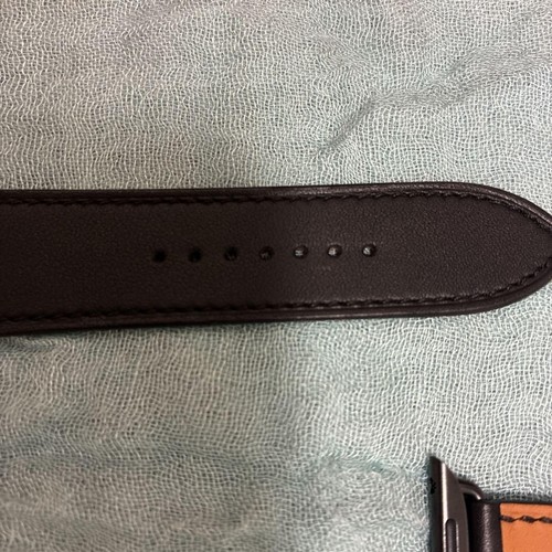 Hermes Black Leather Apple Watch Band Compatible with 44mm 45mm 46mm Models 34mm - 第 13/18 張圖片