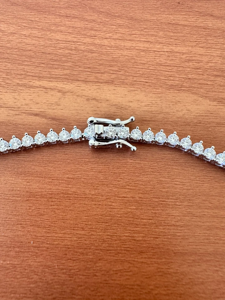 Collar Tenis Moissanite Graduado 3 Puntas 30ct Oro Blanco 14k D VVS2 Foto 4 de 4