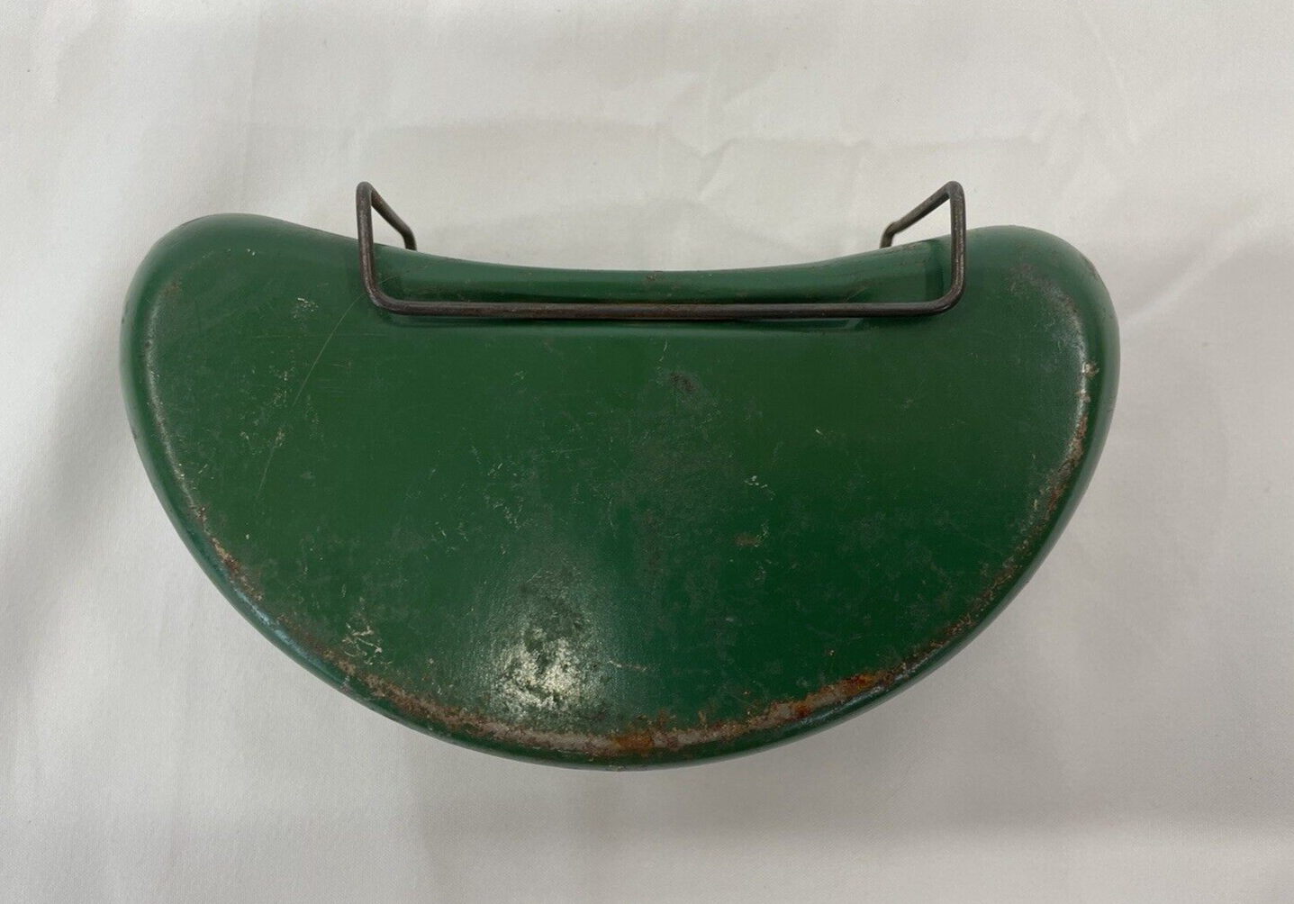 Vintage Belt Bait Box, "Old Pal" Made in the USA. Fisherman's Live Bait