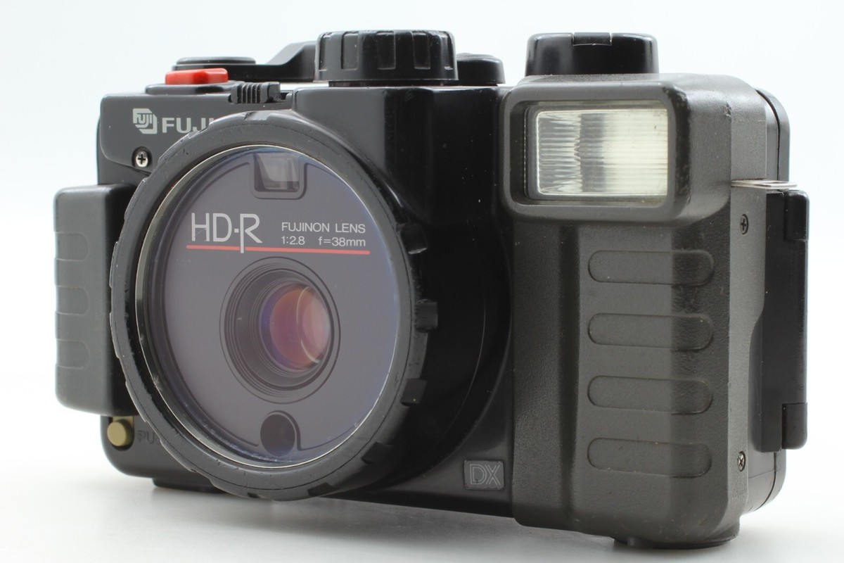 FUJI 防水カメラ HD-MTOUGH GUY f 2.8 / 38mm
