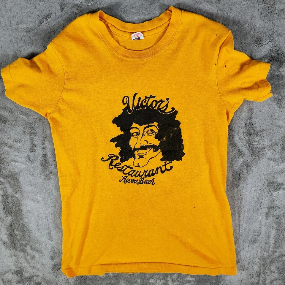 Camiseta vintage de una sola puntada años 70 Victor's Restaurant Revere Beach, MA (2XS) Foto 4 de 4
