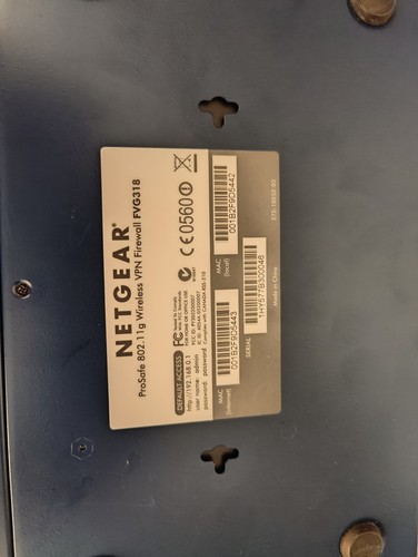 NETGEAR FVG318 ProSafe 802.11G Wireless VPN Firewall 8 - Picture 4 of 5