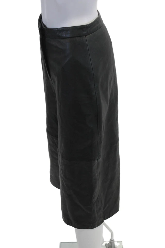 Bermudas de motociclista Topshop unisex negras de cuero real talla 2 Foto 2 de 4