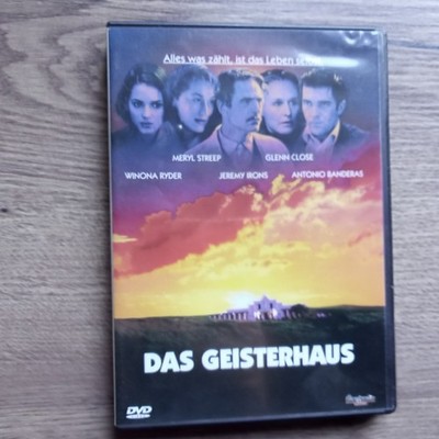 DAS GEISTERHAUS - Winona Ryder, Meryl Streep, Jeremy Irons, Antonio Banderas