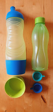 Tupperware Trinkflasche Großer Sportsfreund blau & Eco Easy klein 2 Ersatzdeckel