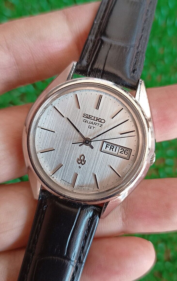 NICE & RARE VINTAGE SEIKO QUARTZ QT 3803-7090 WITH DAY-DATE NICE & RARE VINTAGE SEIKO QUARTZ QT 3803-7090 WITH DAY-DATE