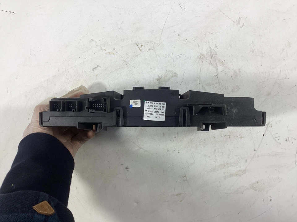 Interruptor de control de clima de calefacción de aire acondicionado Mercedes S63 S550 CL550 S400 2007-2014 OEM. Foto 3 de 4