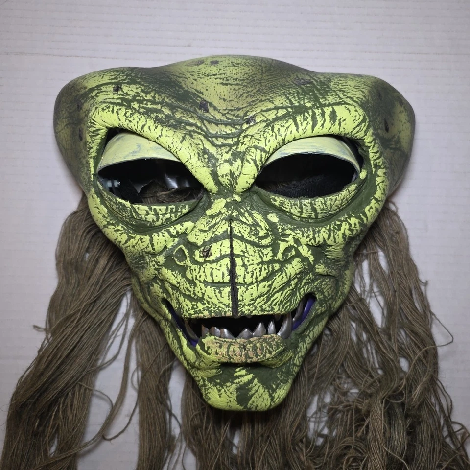 California Costumes Ani Motion Moving Mouth Mask Alien Visitor Halloween Mask #1 - Image 2 of 4