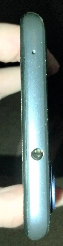 HALF PRICE OPEN BOX UNLOCKED 4G LTE MOTO PURE SMARTPHONE WITH 6 MONTH DATA PLAN - Image 4 of 4