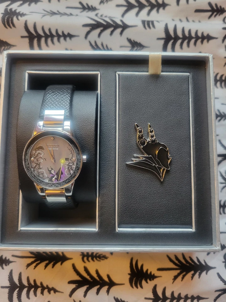 Reloj y Dije Damas Ciudadanos Villanos Disney Maléfica Foto 2 de 4