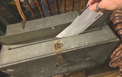 Vtg Large Galvanized Metal Voting Ballot Polling Suggestion Box chest lock