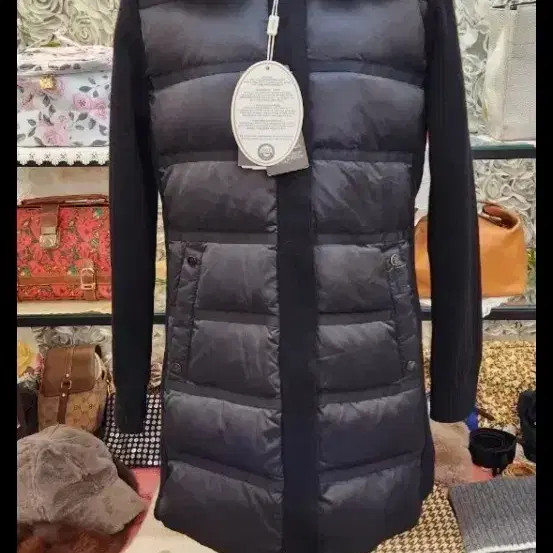 Volvik Goose Down Half-Padding Jacket (Size 66) - image 9