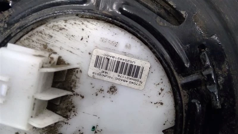 Nissan Rogue 2016-2020 tanque de combustible OEM 17202-9TA0A Foto 3 de 4