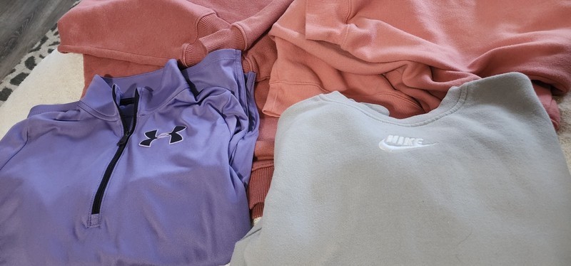 Girls Hoodies Sz Lrg 4 Piece Lot! Under Armour NIKE
