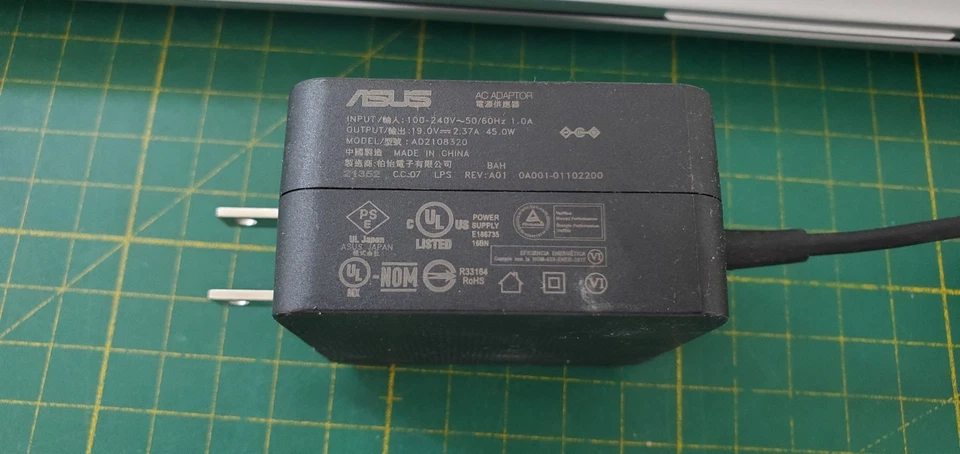 Asus Vivobook X712JA i5-1035G1 20GB 512GB SSD+1TB HDD 17,3" US Layout _2,7_6 - Bild 2 von 4