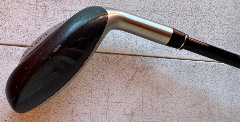 Plancha híbrida Power Play Select 5000 24 grados 4. Eje de grafito. Para diestros. Foto 3 de 4