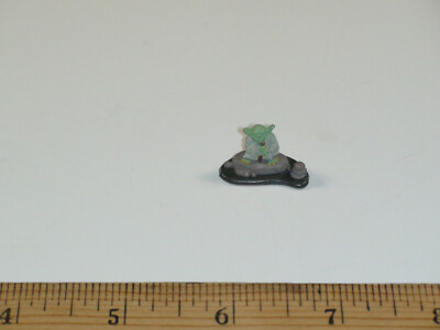 Star Wars Micro Machines Action Fleet Yoda Figure #5 Sitting On A Rock