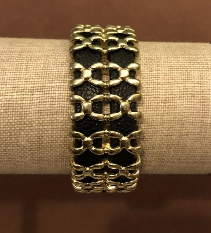 YIK Fung Leather Adjustable Snap Bracelet with Gold Tone Metal