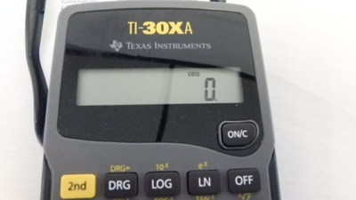 Calcolatrice Scientifica Texas Instruments TI-30Xa - Usata Ma In Ottime Condizioni