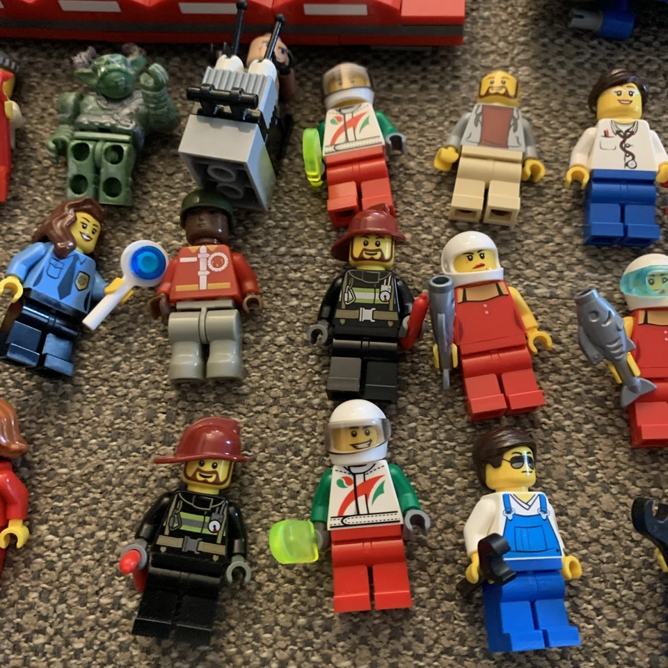 Lego What Am I. ¿Adivina quién? Usado. Buen estado. Retirado. Con 34 minifigura Foto 3 de 4