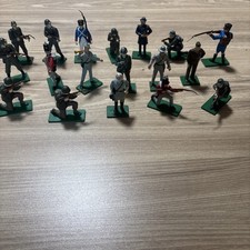 Lot Of 18 Bluebox Miniatures / See Description