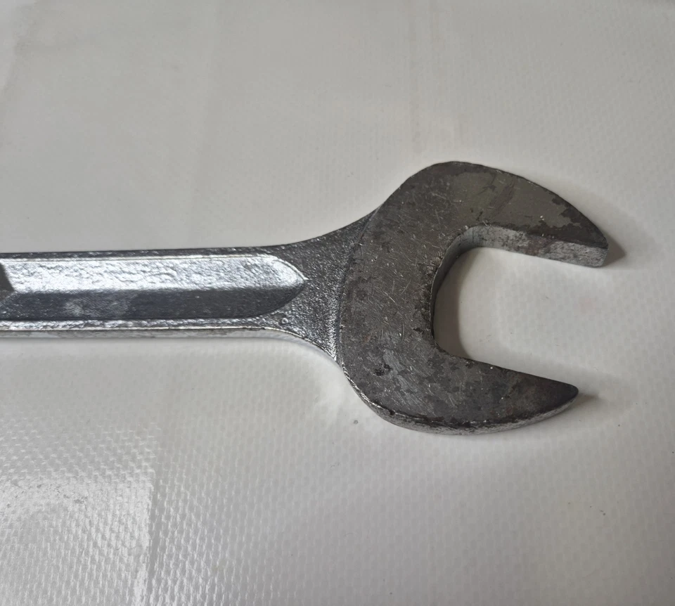 SNAP-ON Tools USA 30mm X 32mm Metric Open-End Wrench VOM3032 Marked - Image 3 of 4