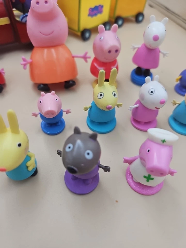 Peppa Pig Train And Figures Bundle Figures See All Pics For Condition - image 3 of 4