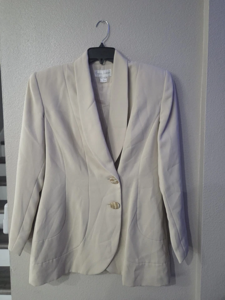 Casual Corner Beidge 2 Piezas Talla 14 Foto 2 de 4